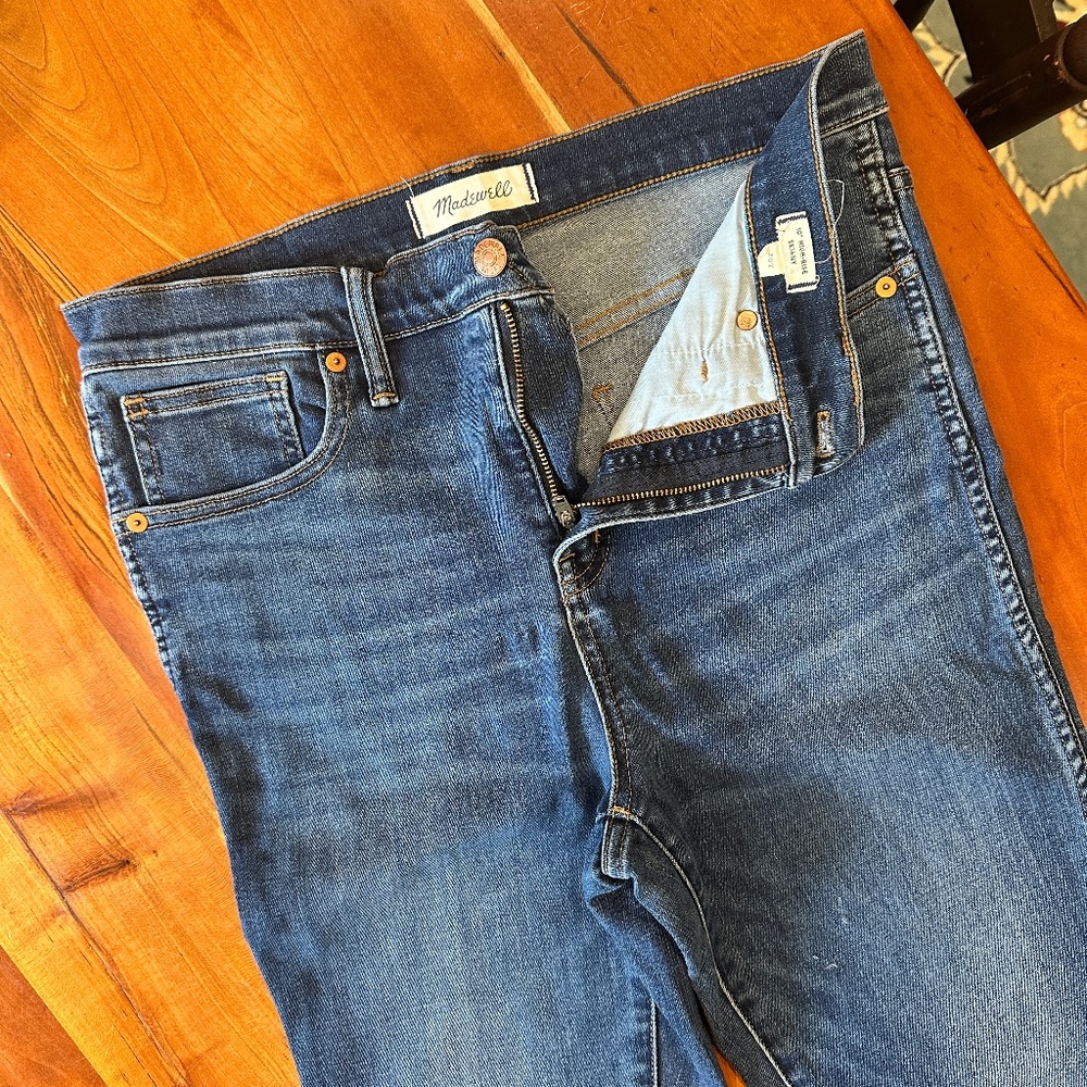 #1 Madewell, Size 30T, 10" High Rise Skinny